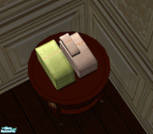 Sims 2 — Caher bedroom Towels by lisa9999 — Plush towels with ribbon roses for detail.