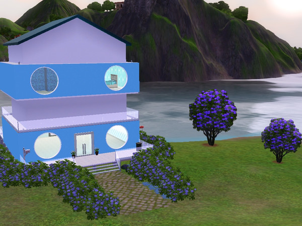 Sims 3 — Something blue by Babycakessims2 — Here we have a gorgeous 2 bed house! It has amazing views from the big