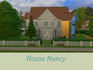 Sims 4 — House Nancy by ediisa012 — Old styled house with a large garden. Downstairs it has a cozy living room with a