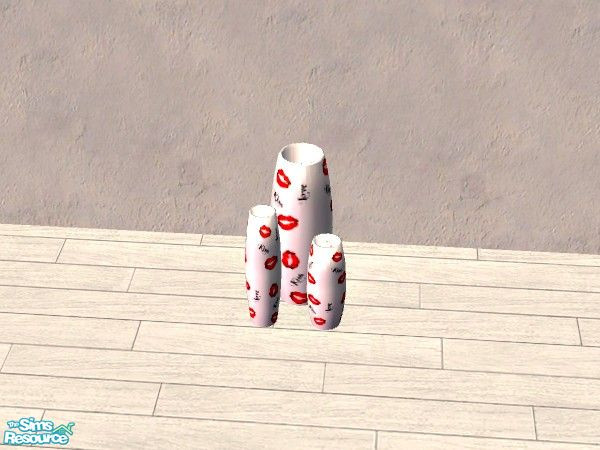 Sims 2 — Love & Kisses Vases by Bitzybus — Vases to match the set.